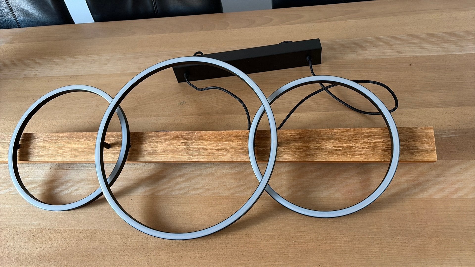 Hanglamp, Moderne cirkels, Hout, Ophalen of Verzenden, Zo goed als nieuw