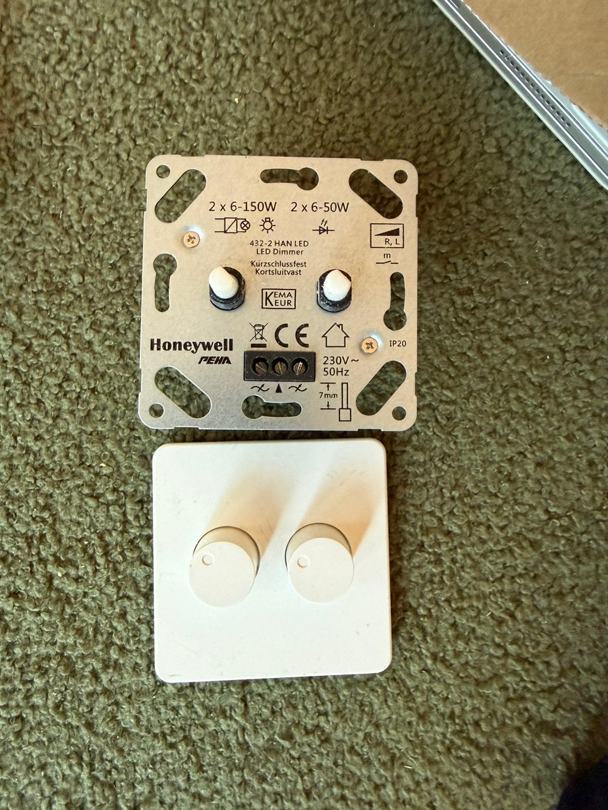Honeywell PEHA dubbele LED dimmer 432-2 HAN LED, Doe-het-zelf en Verbouw, Elektra en Kabels, Ophalen, Zo goed als nieuw