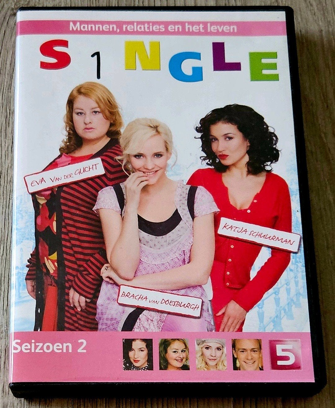 Single - Seizoen 2 DVD - Romantische komedie, Cd's en Dvd's, Dvd's | Tv en Series, Gebruikt, Komedie, Seizoen 2, Inclusief doosje