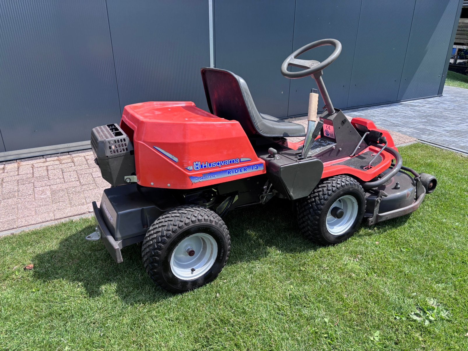 Husqvarna r13, Tuin en Terras, Ophalen, Zo goed als nieuw, Husqvarna, Mulchfunctie
