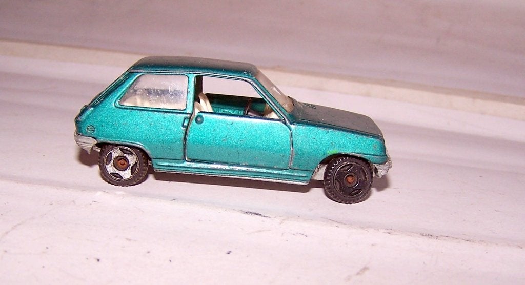 Polistil Renault 5. 1/43. Igs., Ophalen of Verzenden, Zo goed als nieuw, Auto, Overige merken