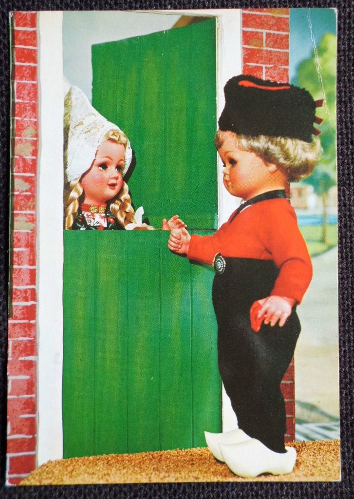 Dovina klederdracht poppen 2, Ophalen of Verzenden, 1960 tot 1980, Ongelopen, Klederdracht