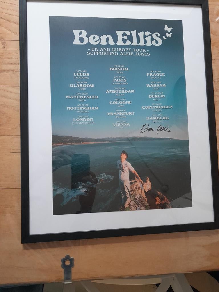 GESIGNEERDE Ben Ellis UK & Europa Tour Poster - Ingelijst, Verzamelen, Posters, Rechthoekig Staand, Met lijst, Ophalen of Verzenden