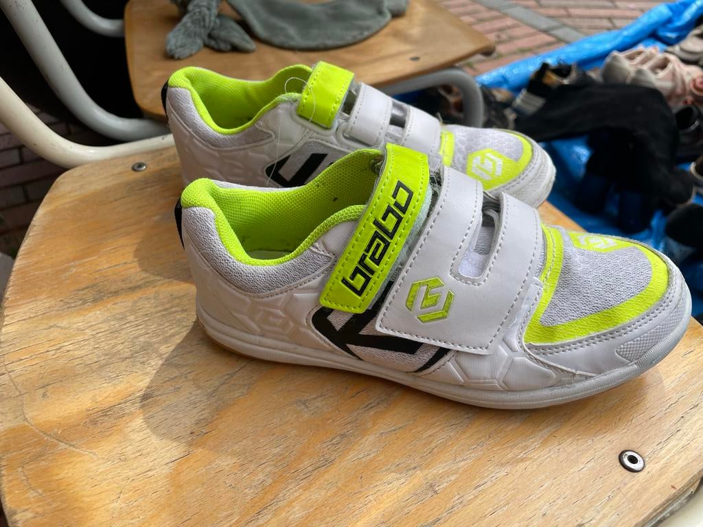 Brabo indoor hockeyschoenen/gymschoenen - Maat 33, Ophalen of Verzenden, Gebruikt, Jongen of Meisje, Sportschoenen