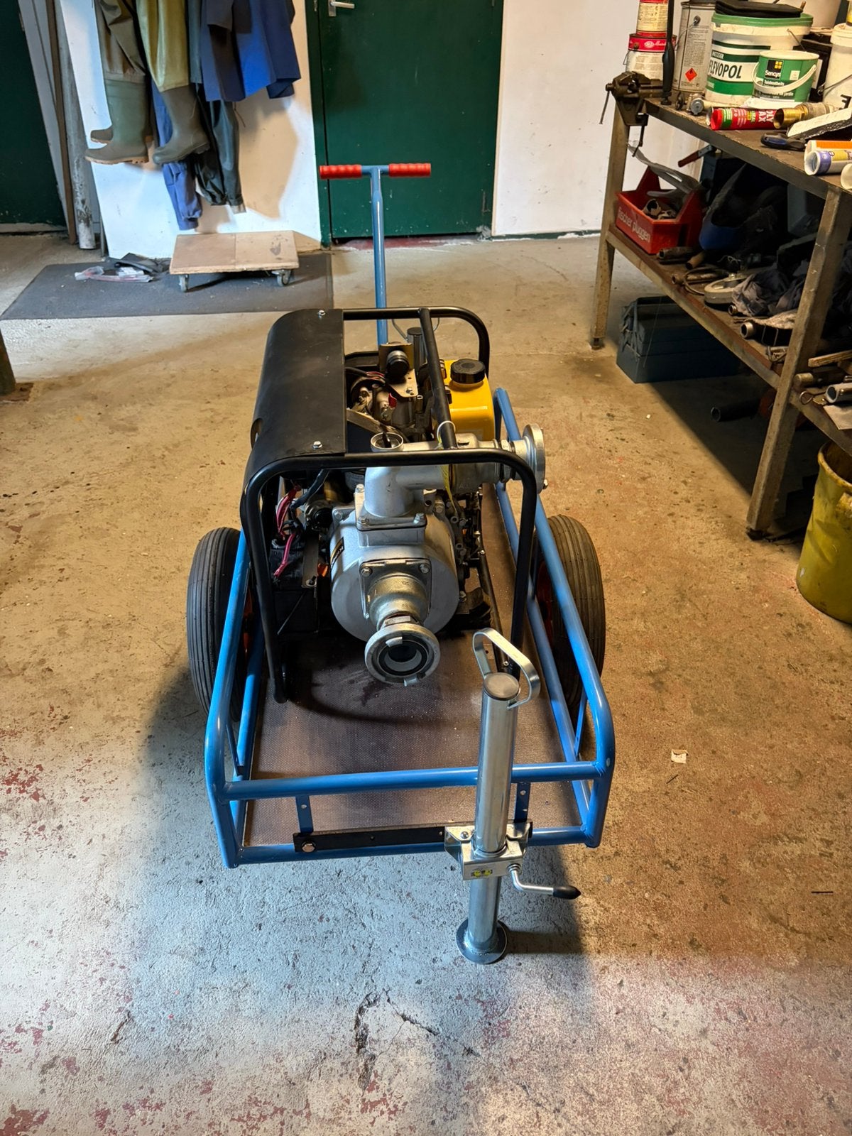 Nieuwe diesel waterpomp, Ophalen, Nieuw