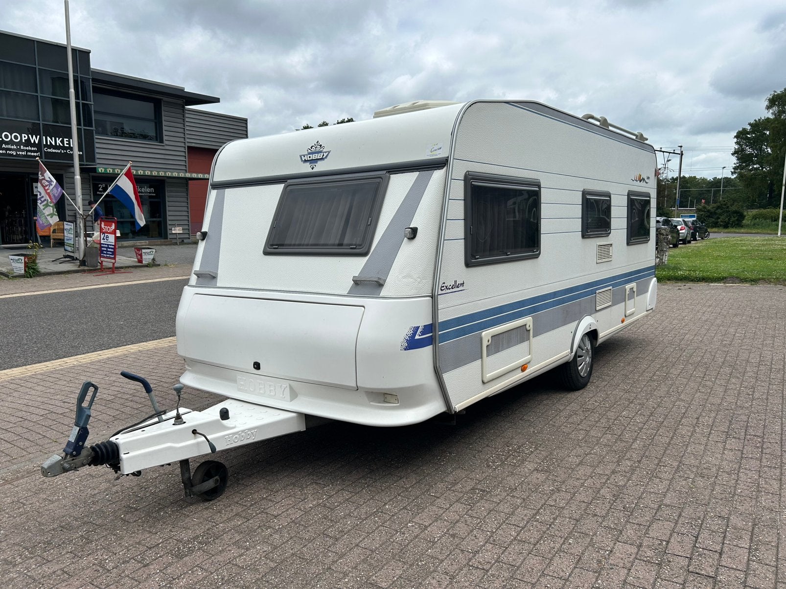Hobby 495 EF 2002 i.z.g.s. Klaar voor vakantie., Schokbreker, Rondzit, Hobby, Frans bed