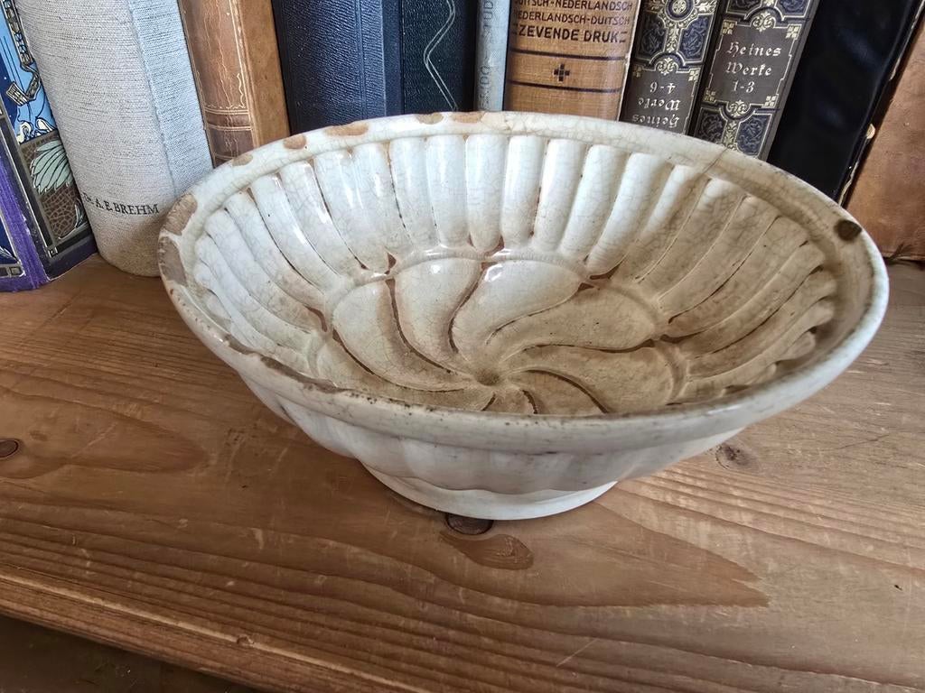 Antieke Beboterde Puddingvorm Maastricht, Antiek en Kunst, Antiek | Keramiek en Aardewerk, Ophalen of Verzenden