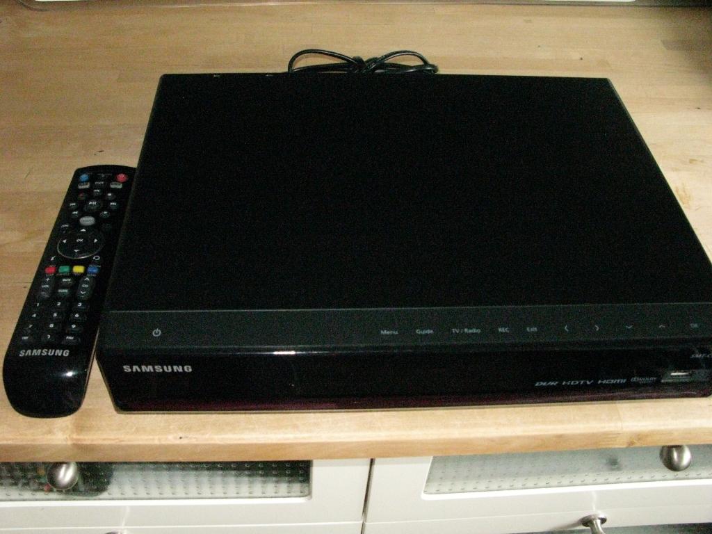 Ziggo mediabox met 500gb van samsung, Ophalen of Verzenden, Zo goed als nieuw