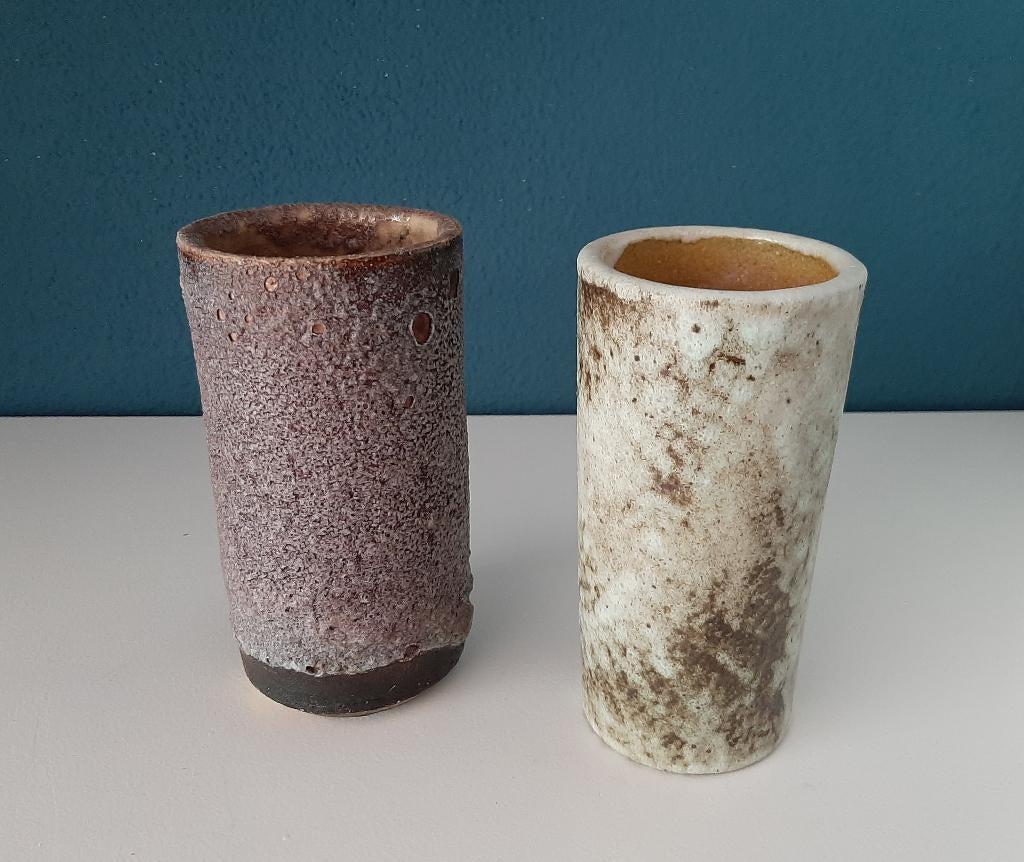 Twee Pieter Groeneveldt cilindervaasjes, Antiek en Kunst, Antiek | Keramiek en Aardewerk, Ophalen of Verzenden