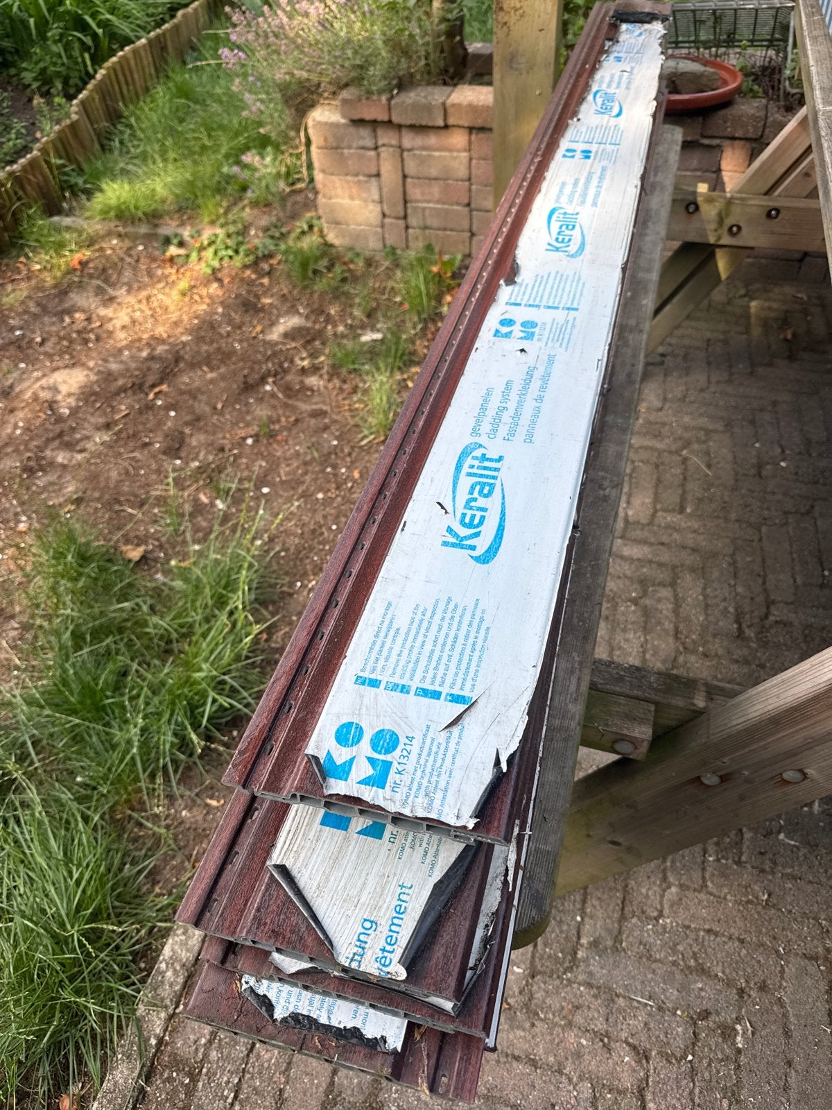 Keralit gevelbekleding - Bruin (ca. 200 cm), Ophalen, Gebruikt, Minder dan 25 mm, Overige typen