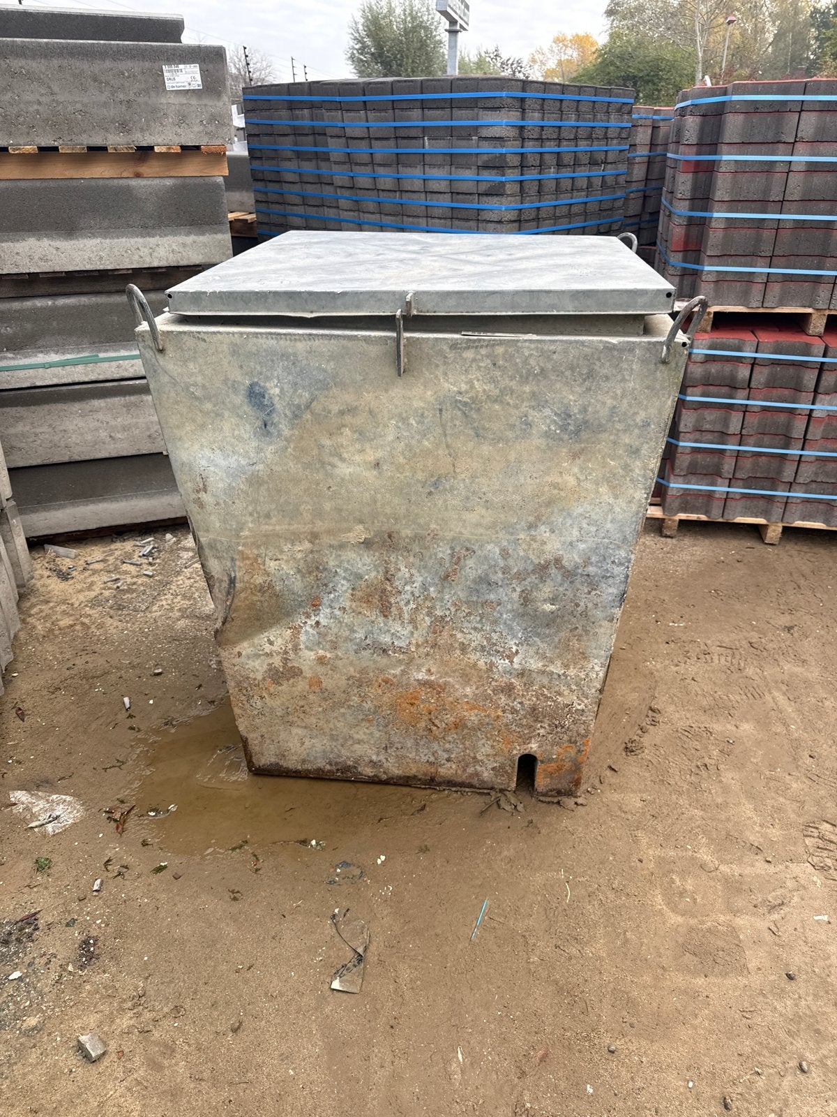 Gegalvaniseerde bouw waterput met deksel en rooster, Ophalen of Verzenden