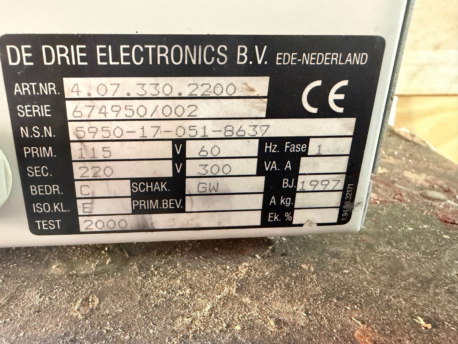 Transformator 115V naar 220V 300W - De Drie Electronics, Ophalen, Gebruikt