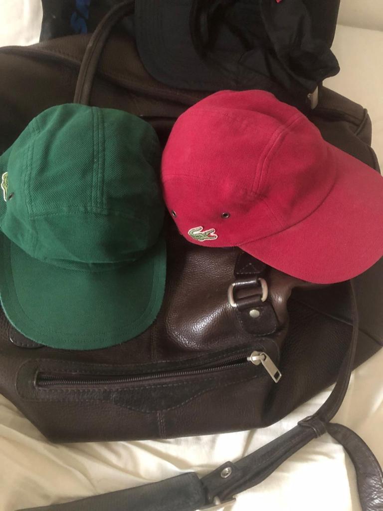 Lacoste pet girolle, Verzenden, Zo goed als nieuw