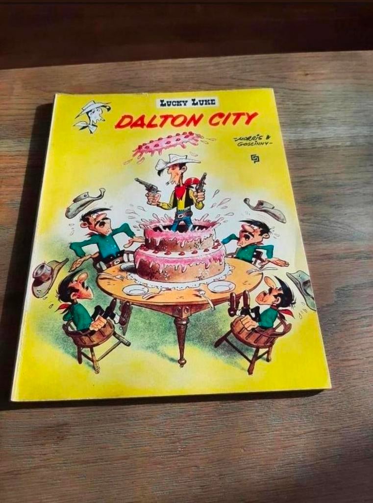 Lucky Luke stripboek Dalton City, Eén stripboek, Ophalen of Verzenden, Gelezen