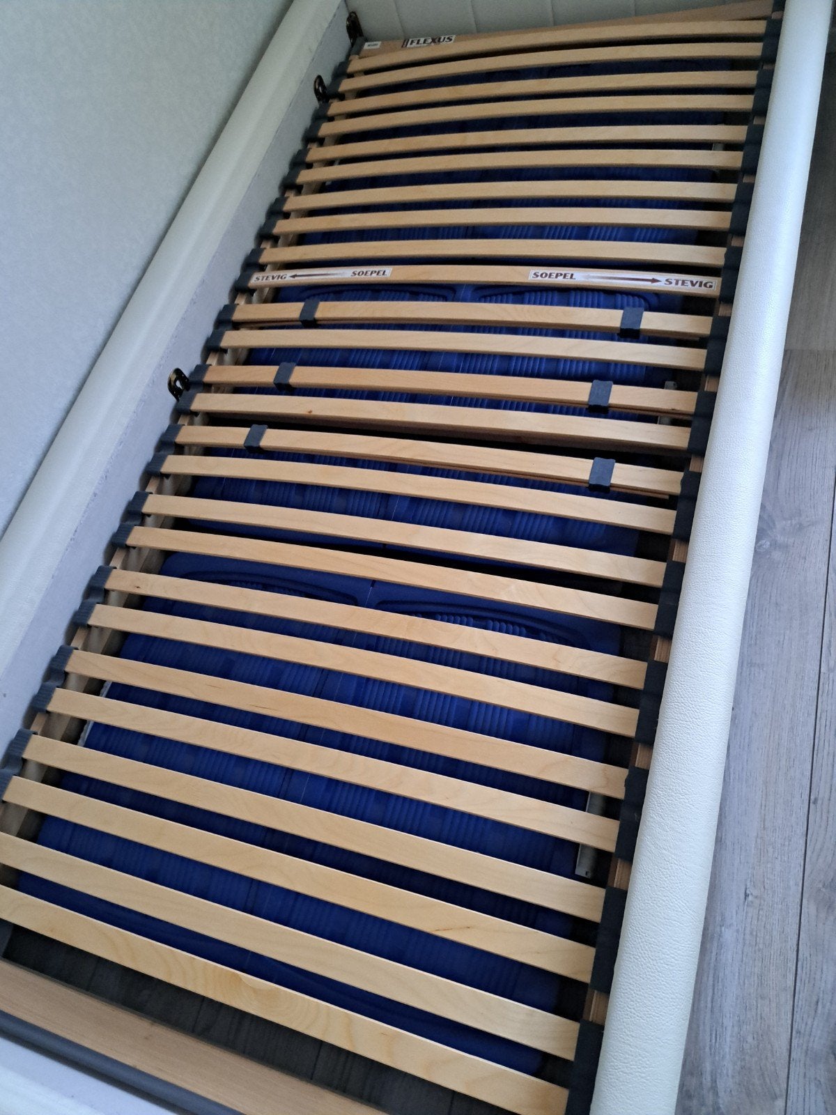 Lattenbodem 90x200 cm - PLEXUS - Zo goed als nieuw, 90 cm, Eenpersoons, Ophalen of Verzenden, Zo goed als nieuw