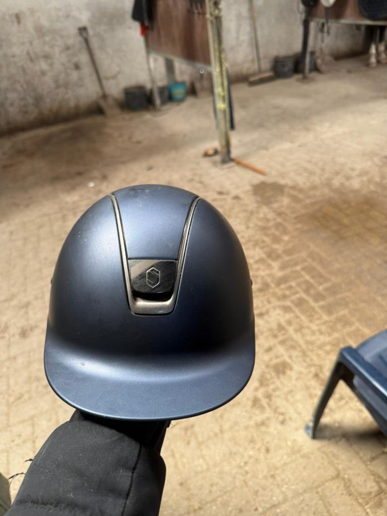 Samshield cap, Dieren en Toebehoren, Paardrijkleding, Ophalen of Verzenden, Gebruikt, Dressuur, Cap
