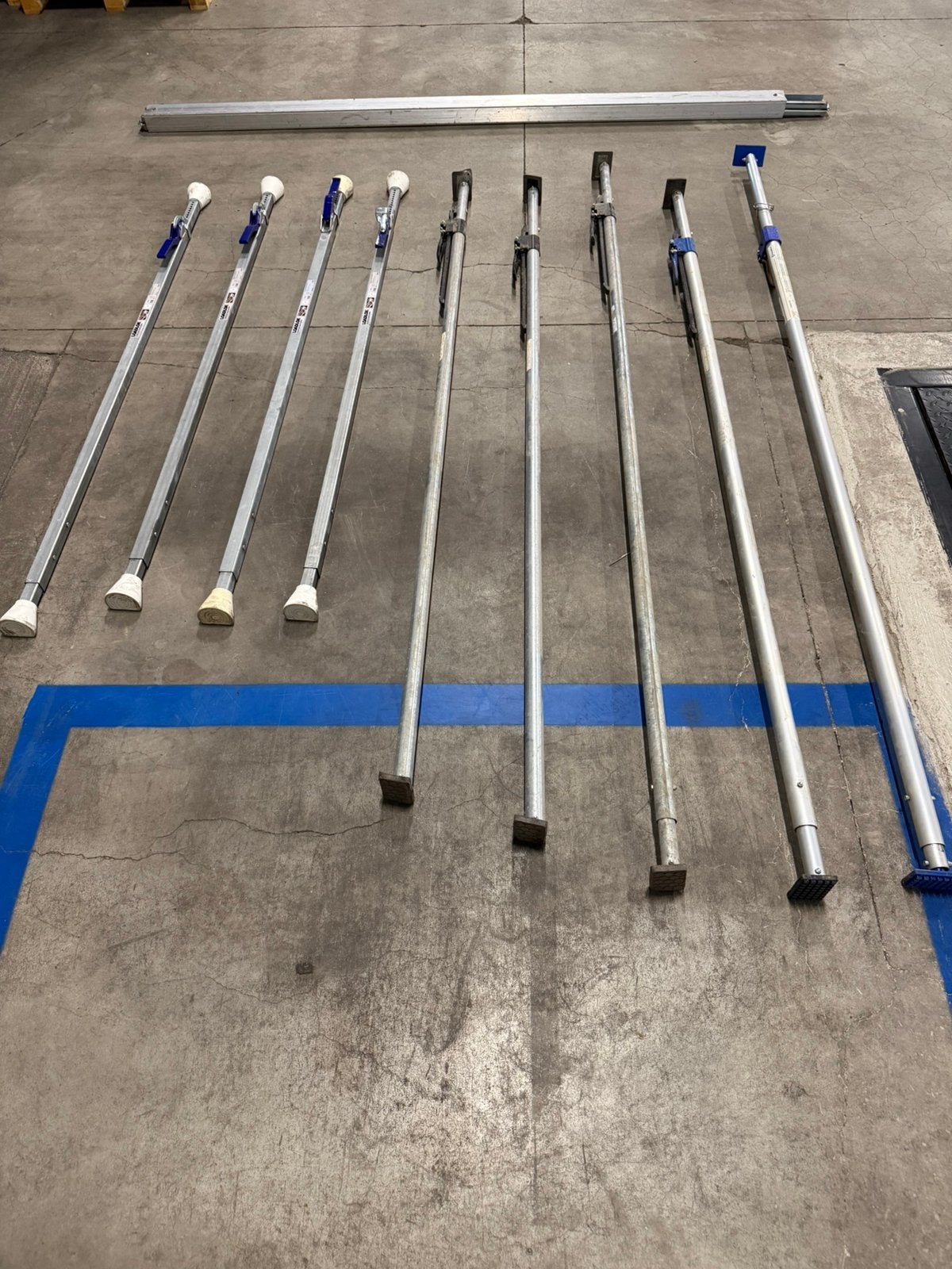 9x LoadLok ladingstangen/Kargo Keepers 200 daN – vrachtwagen, Ophalen, Overige merken