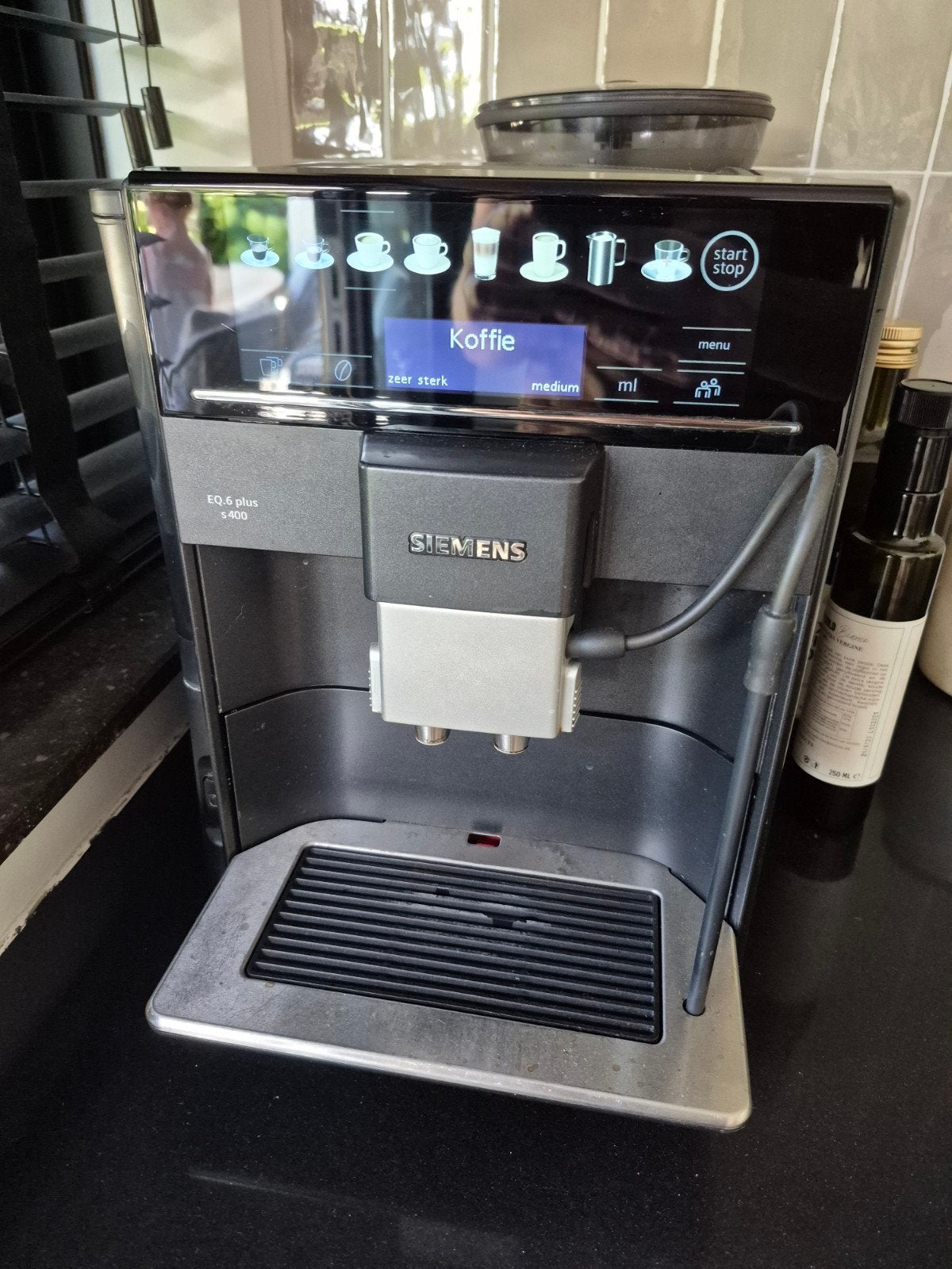 Siemens EQ.6 plus s400 koffiemachine met 5 waterfilters, Ophalen, Gebruikt, Koffiemachine, Koffiebonen
