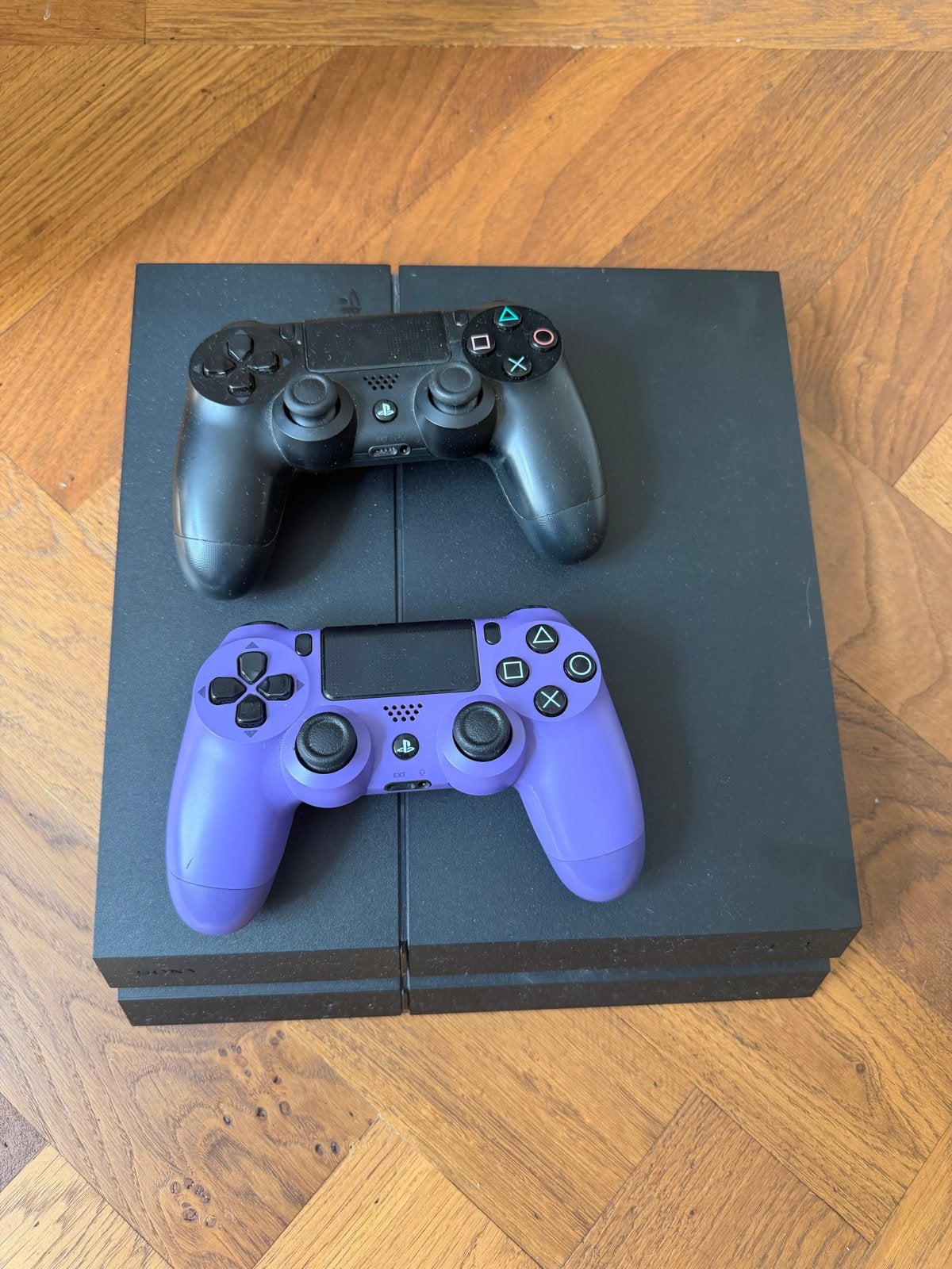 Playstation 4 met 2 controllers en alle kabels 500GB, Ophalen of Verzenden, Gebruikt, Online
