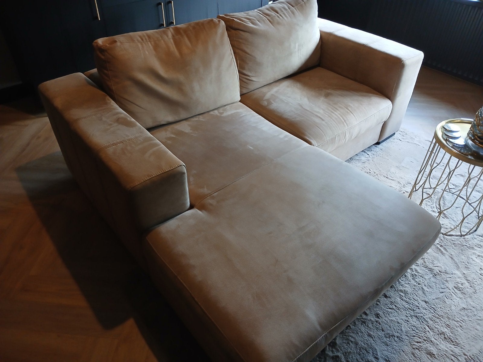 Chaise longue 2,5 zitbank velvet, zandkleur, Huis en Inrichting, Ophalen, Stof