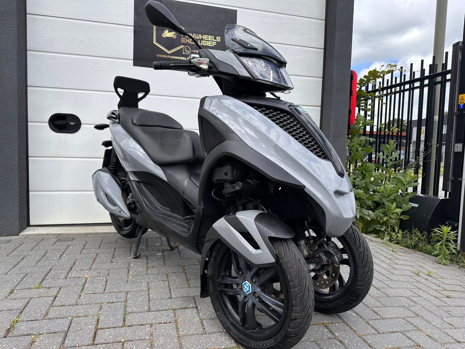 Piaggio MP3 Yourban 300 Nardo | Autorijbewijs B Motorscooter, Motoren, Scooter, Occasion, Bedrijf, Automaat