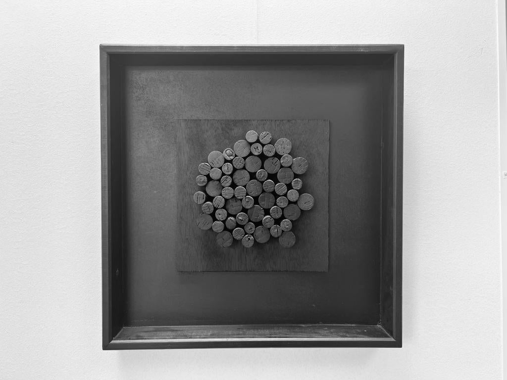 Jan Henderikse, “Zwart kurkenreliëf” uit 2015, Ophalen