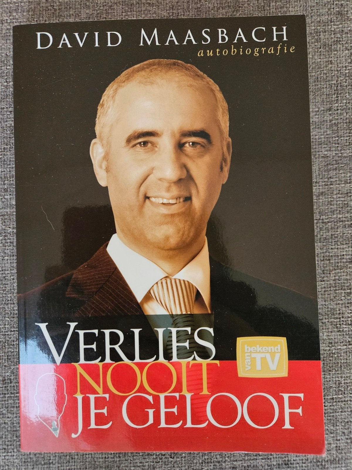 Boek - Verlies nooit je geloof - David Maasbach Autobiografi, Boeken, Ophalen of Verzenden, Zo goed als nieuw, David Maasbach