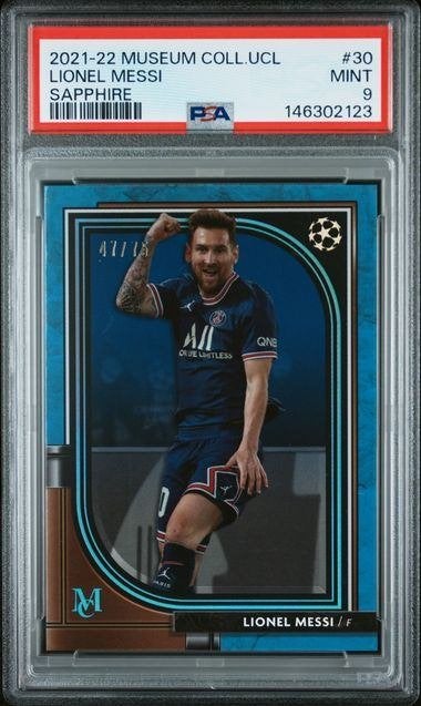 Topps Lionel Messi 2021 Museum Sapphire / 75 PSA 9, Ophalen of Verzenden, Nieuw, Buitenlandse clubs, Spelerskaart