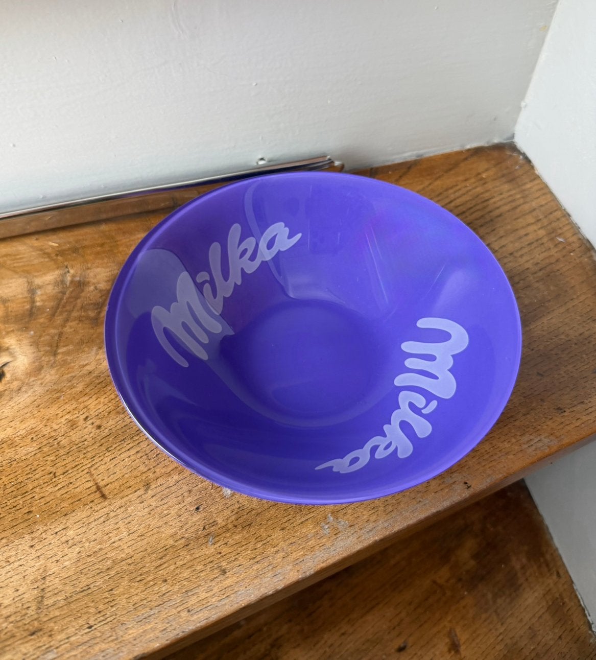 Milka kom paars, Ophalen of Verzenden, Zo goed als nieuw, Gebruiksvoorwerp