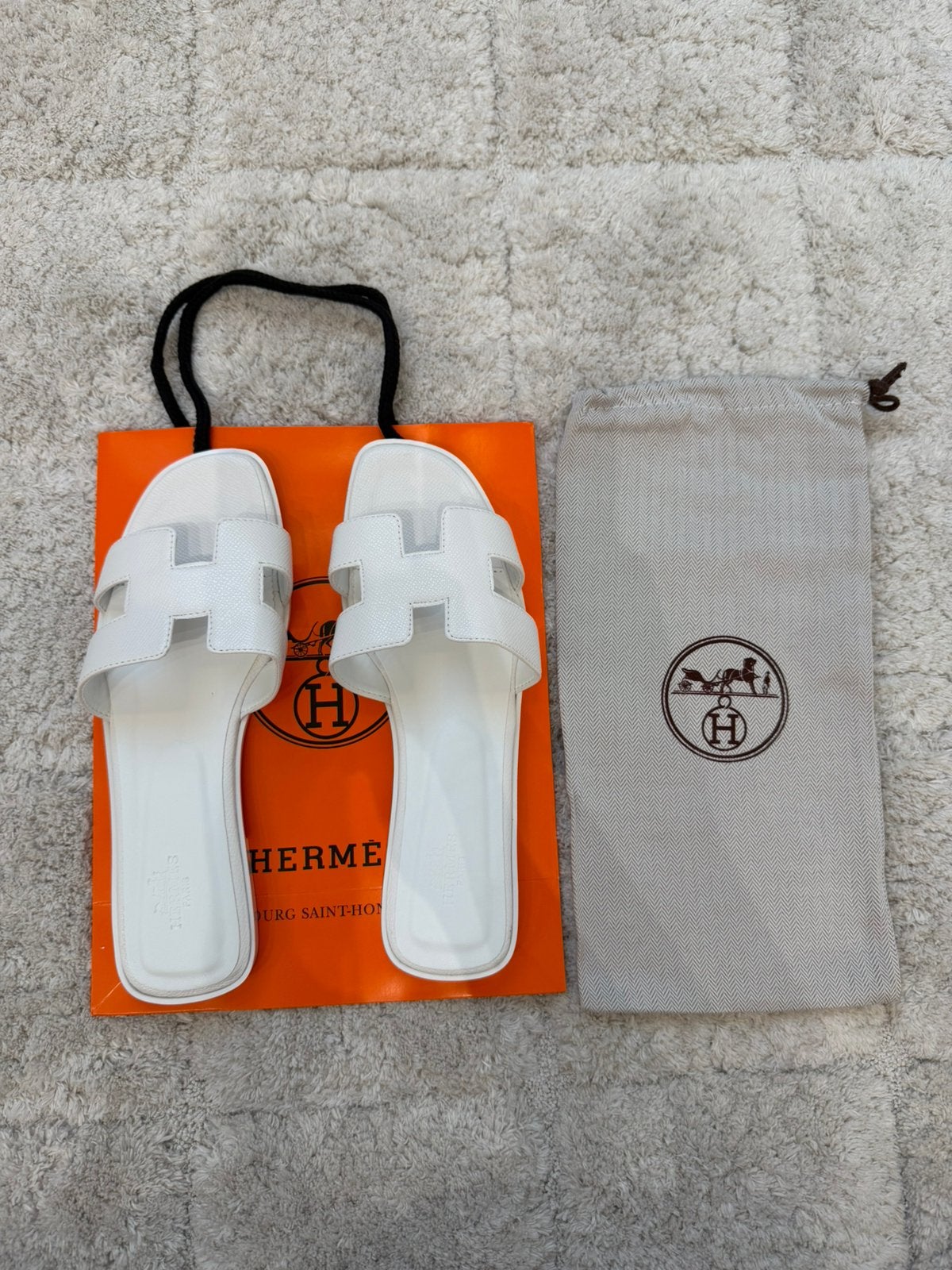 Hermes slippers maat 38 39, Kleding | Dames, Schoenen, Ophalen of Verzenden, Zo goed als nieuw