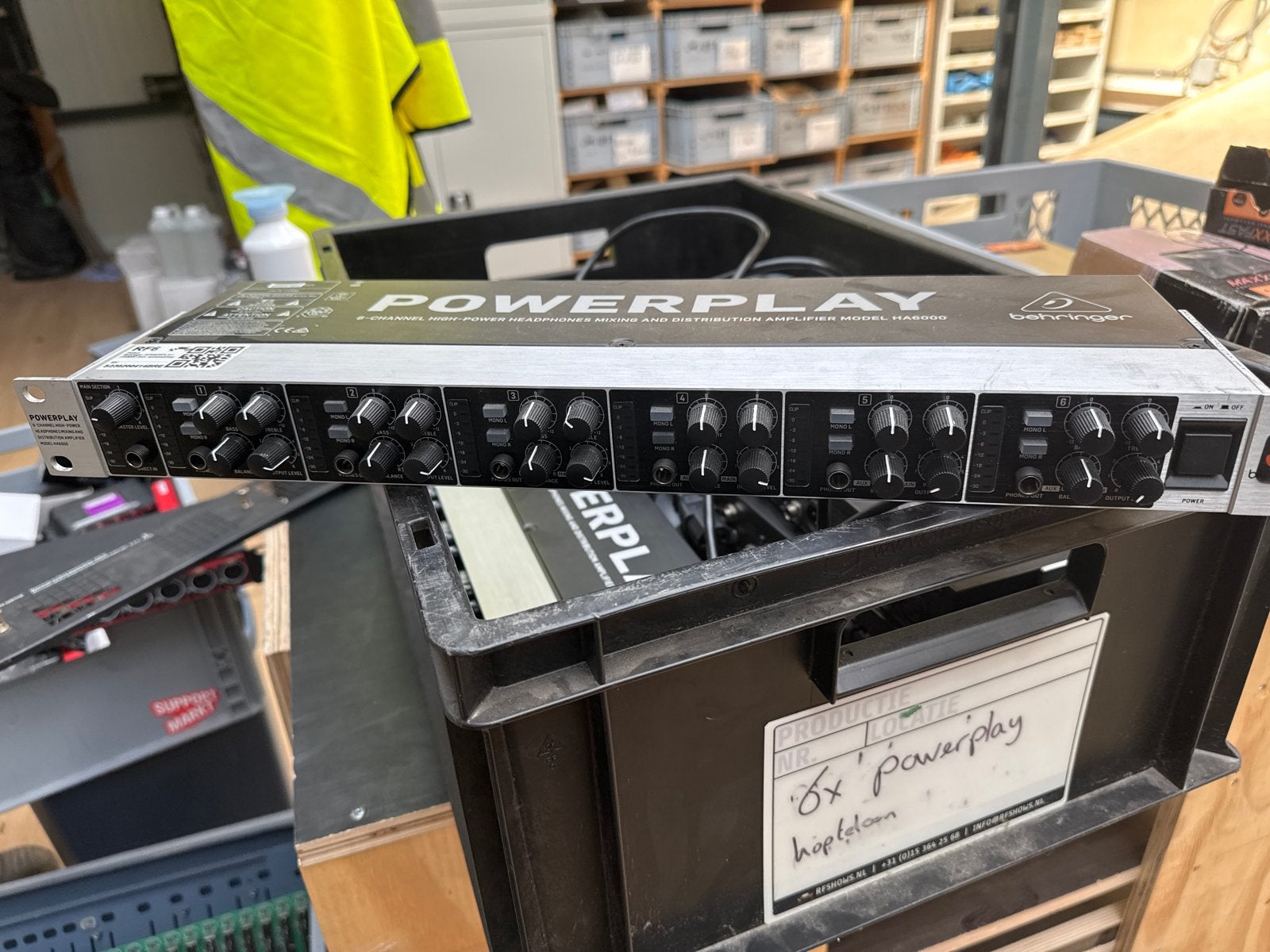 2x Behringer HA6000 Powerplay, Muziek en Instrumenten, Ophalen of Verzenden, Zo goed als nieuw