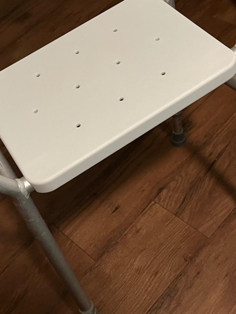 Douche kruk met arm leuning, Ophalen, Overige typen, 50 tot 100 cm, Zo goed als nieuw