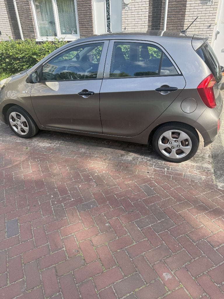 Kia Picanto 1.0 Cvvt 5-DRS 2012 Grijs, Auto's, Kia, Voorwielaandrijving, Stof, Zwart, 400 kg