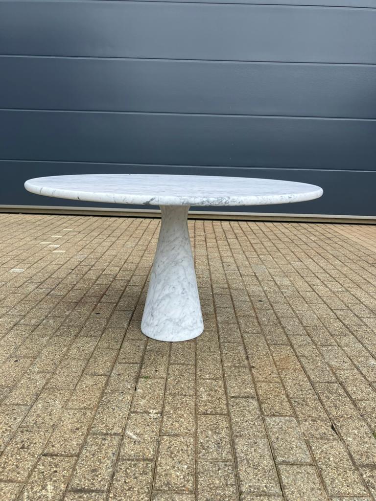 Angelo Mangiarotti M1 eettafel Carrara marmer 130cm, Ophalen of Verzenden, Knoll vitra togo sede artifort b&b italia cassina up&up leolux