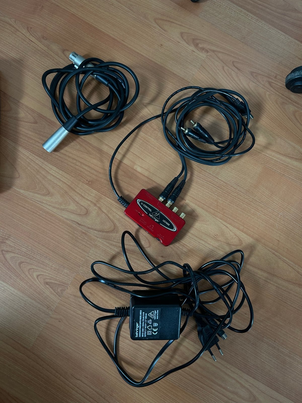 Behringer Xenyx 802 Mixer met UCA202 Audio Interface, Ophalen of Verzenden, Zo goed als nieuw, Minder dan 5 kanalen, Microfooningang