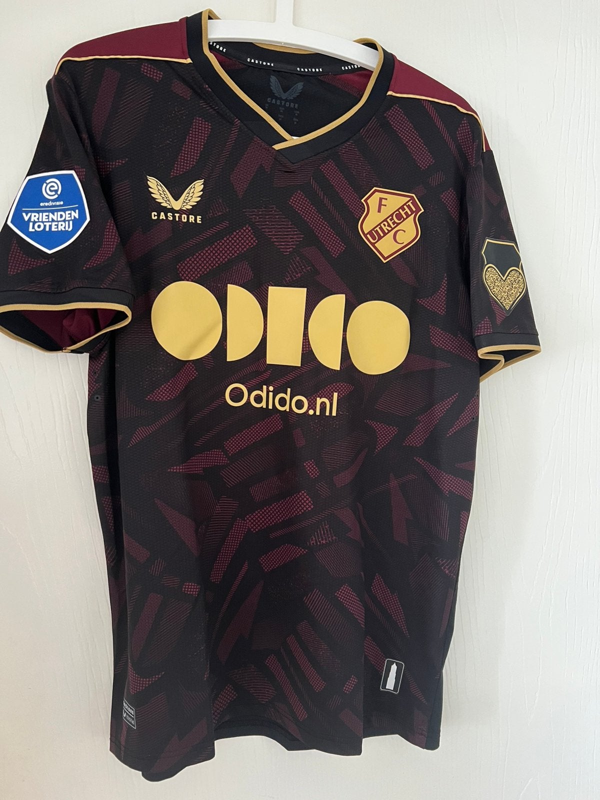 FC Utrecht Castore uitshirt matchworn, Maat M, Ophalen of Verzenden, Zo goed als nieuw, Shirt