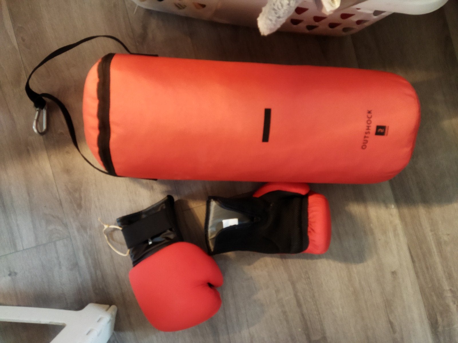 Kinderbokszak met handschoenen van Decathlon, Ophalen, Zo goed als nieuw, Bokszak