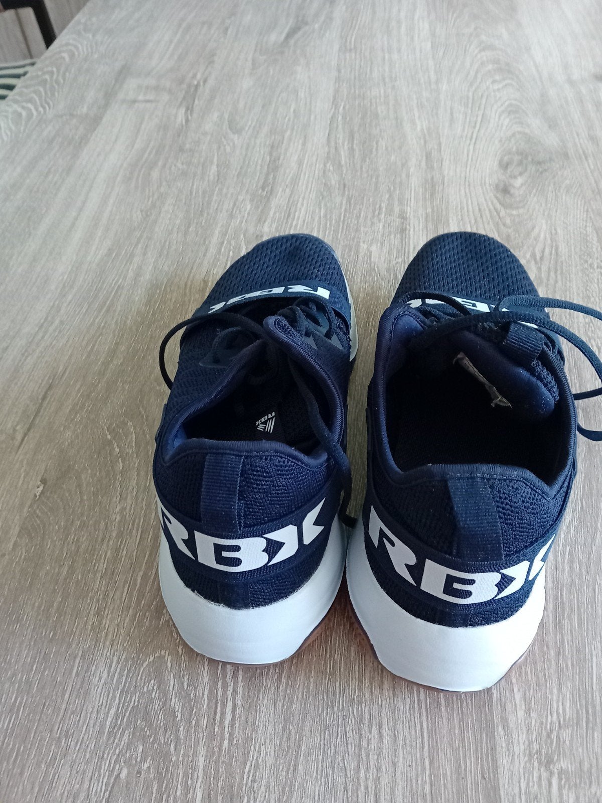 Sportschoenen donker blauw maat 43, Ophalen, Nieuw, Hardloopschoenen, Overige merken