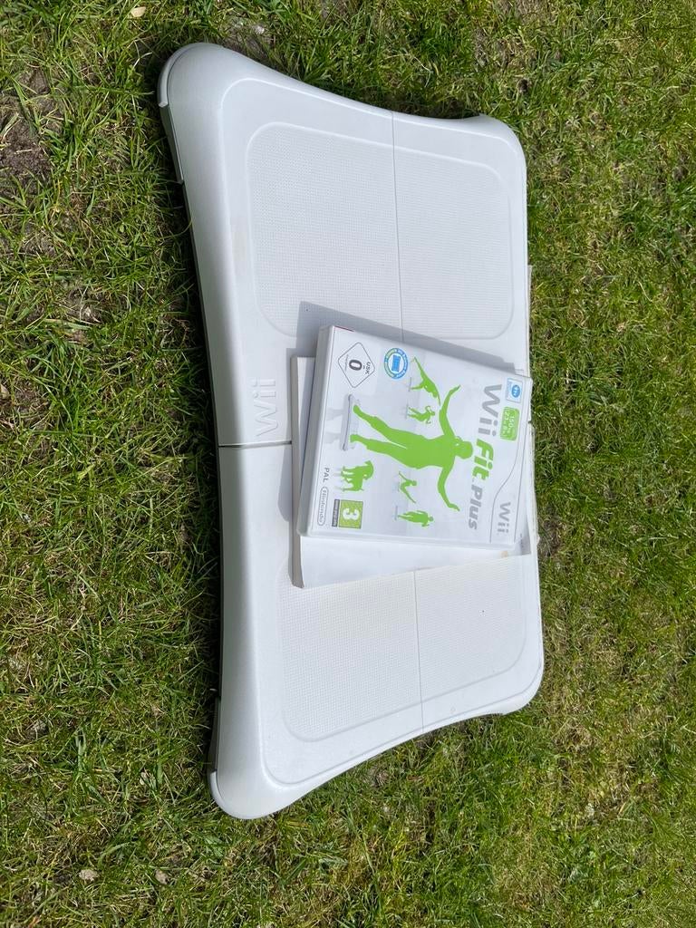 Wii fit spel met balanceboard, Ophalen, Zo goed als nieuw, Wii, Balance Board of Dansmat