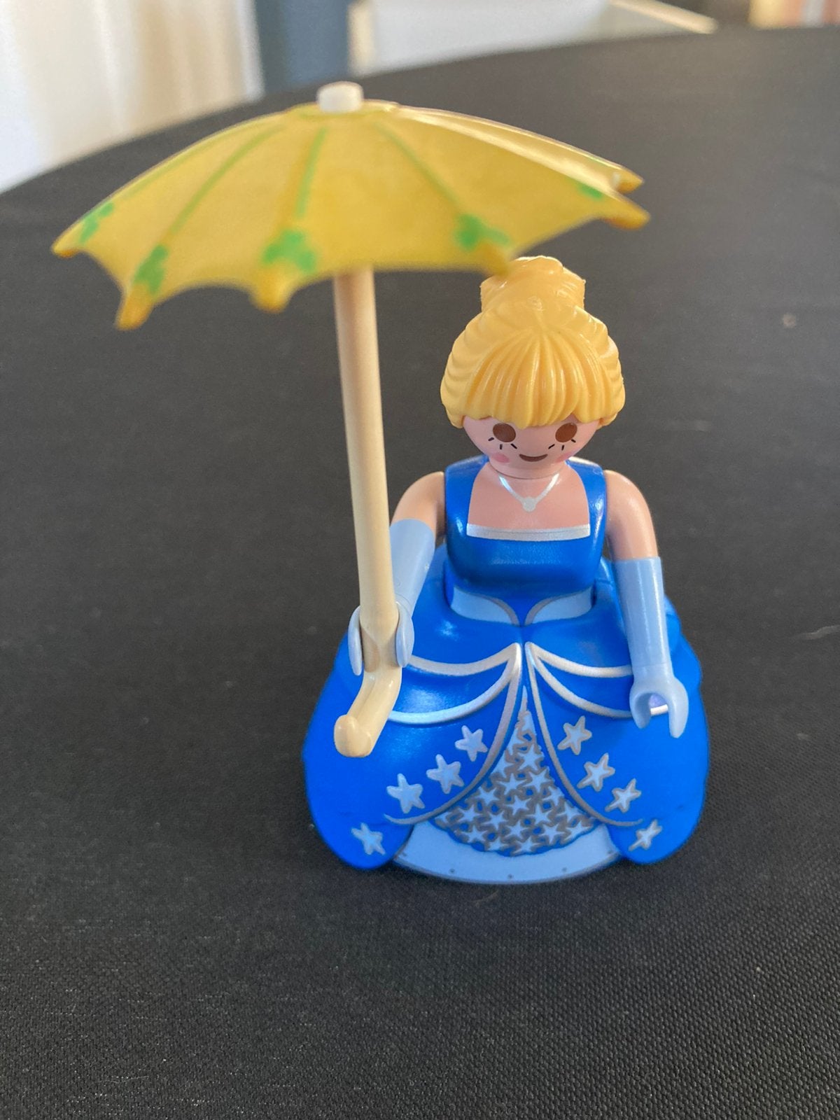 Playmobil mooie vrouwen pop met paraplu., Ophalen of Verzenden, Zo goed als nieuw