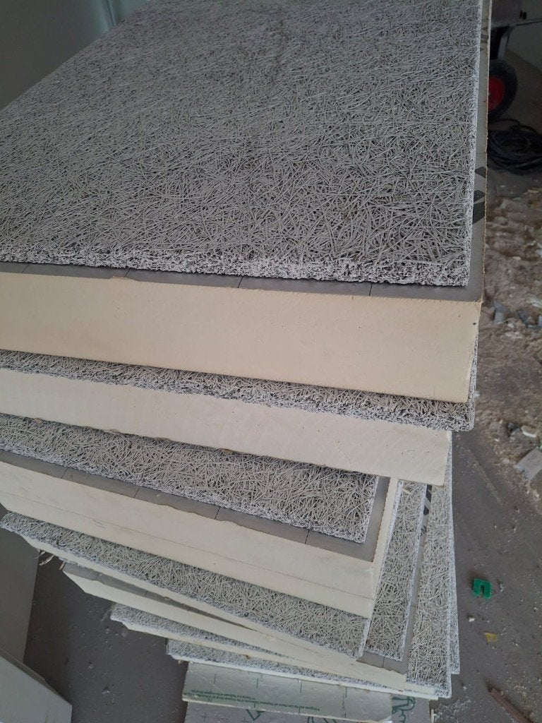 Houtwolcement met pir isolatie, Ophalen, 5 tot 10 m², Zo goed als nieuw, Hardschuim (Pir)
