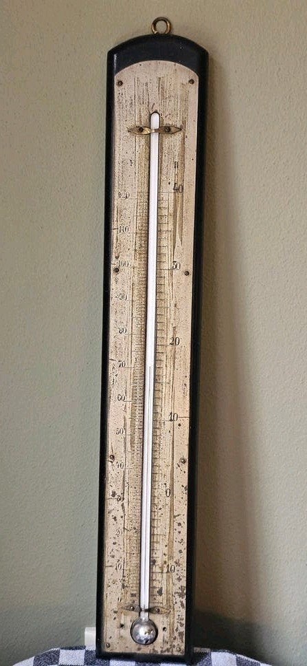 Antieke Kwikthermometer op Houten Wandpaneel, Gebruikt, Glas, Ophalen of Verzenden, Overige merken