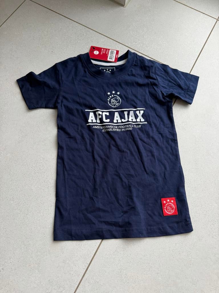 Nieuw Ajax T-shirt - Maat 128/134, Sport en Fitness, Voetbal, Zo goed als nieuw, Ophalen of Verzenden