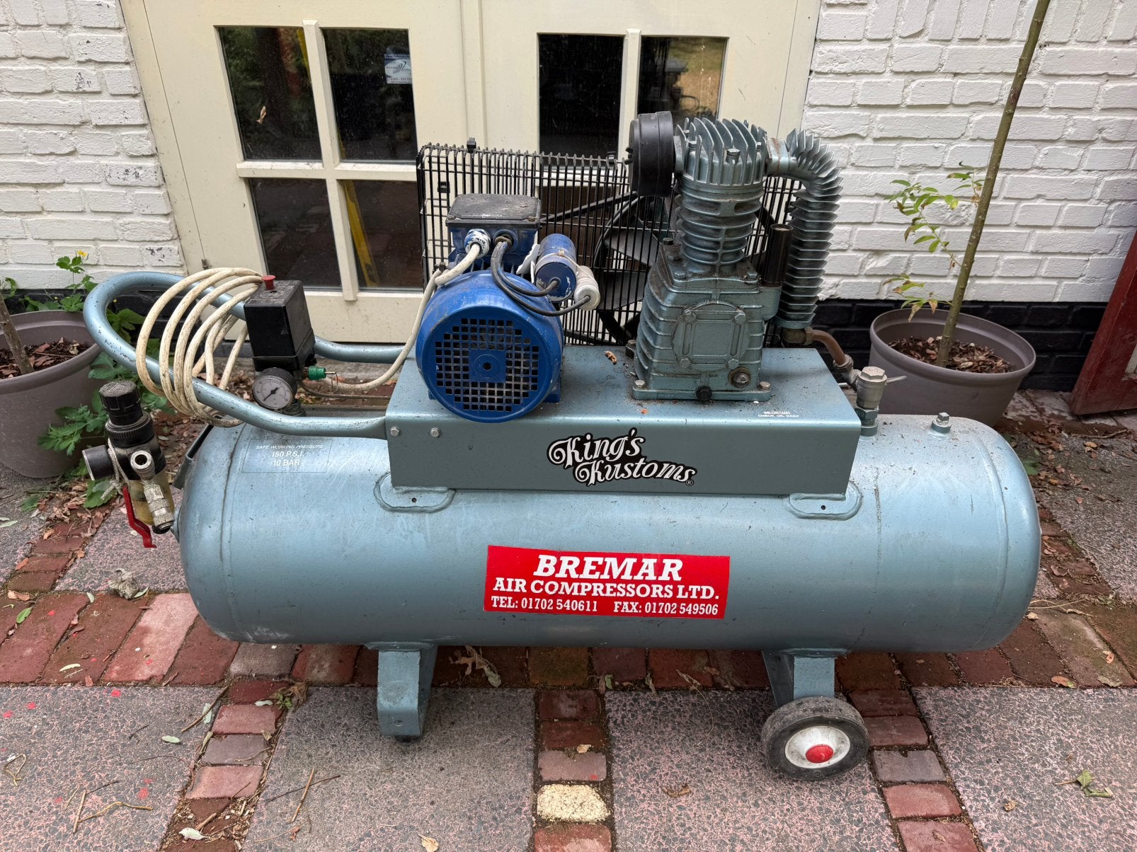 Bremar 2 cilinder compressor 230V 110L, Doe-het-zelf en Verbouw, Compressors, 100 liter of meer, Ophalen, Zo goed als nieuw