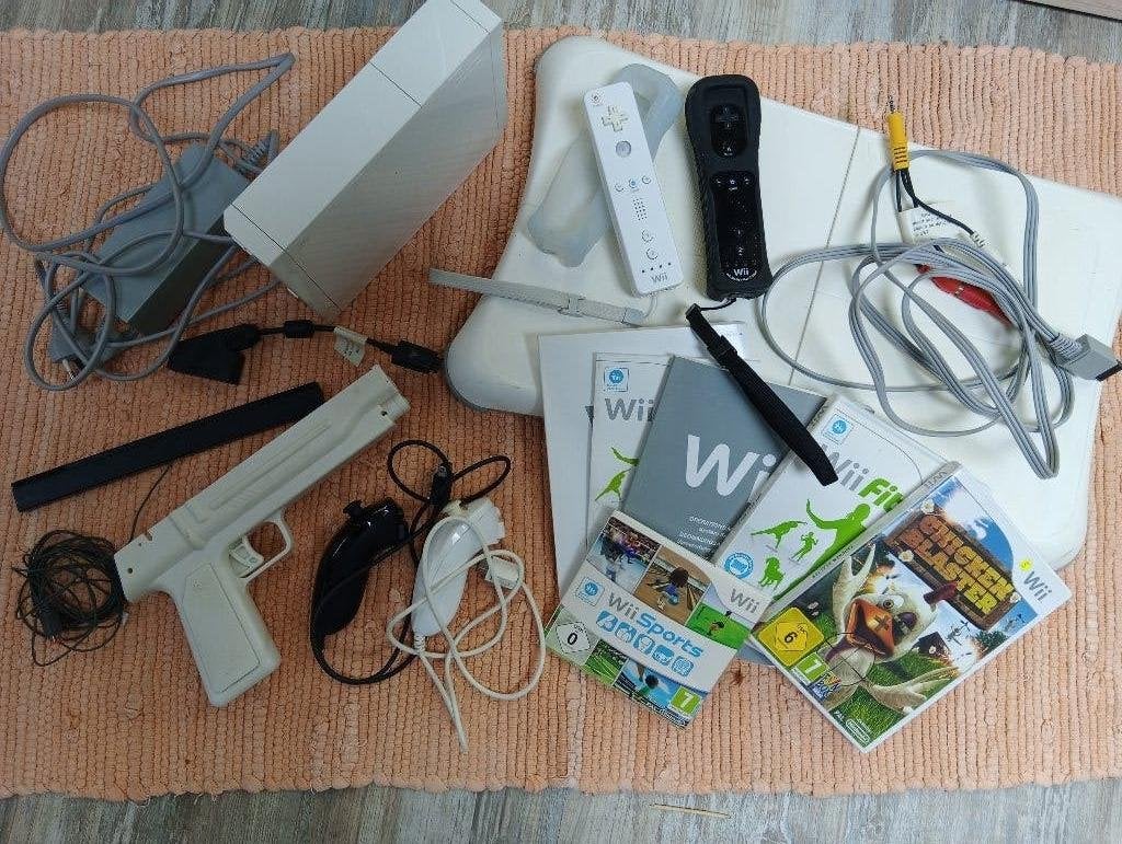 Wii set, Ophalen of Verzenden, Gebruikt, Met 2 controllers, Met games