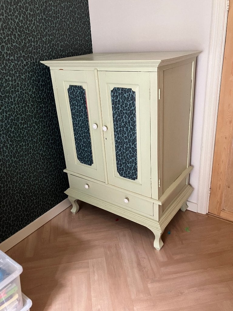 (kleding)kast 149x105x67 cm, Ophalen