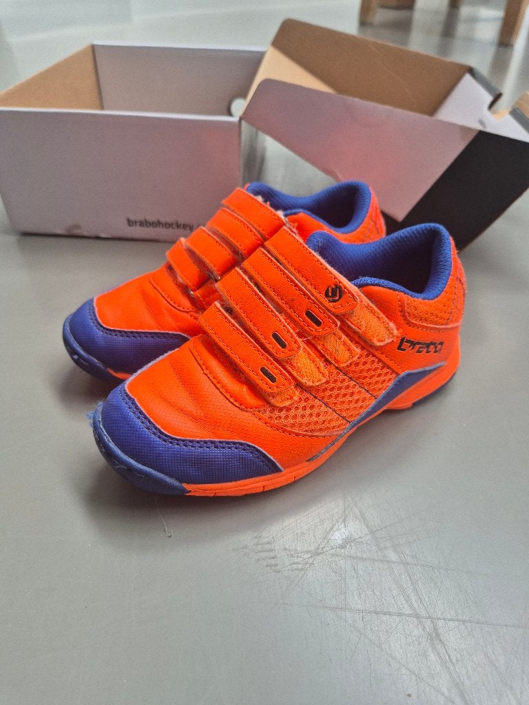 Brabo hockey schoenen (veld hockeyschoenen) maat 29, Ophalen of Verzenden, Gebruikt, Schoenen