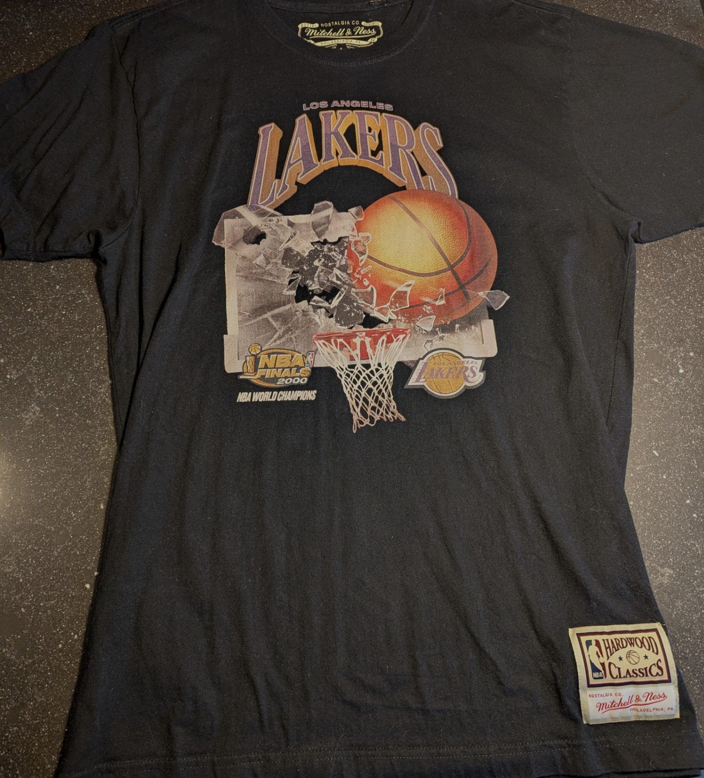 Mitchell & Ness Lakers Champions T-Shirt - Zwart - Maat L, Maat 52/54 (L), Mitchell & Ness, Zwart, Ophalen of Verzenden