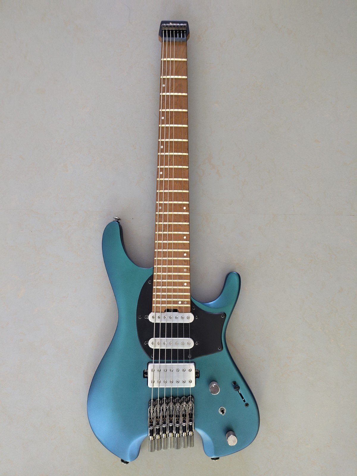 Ibanez Q547BMM Headless 7-snarige gitaar - Zo goed als nieuw, Ophalen, Zo goed als nieuw, Solid body, Ibanez