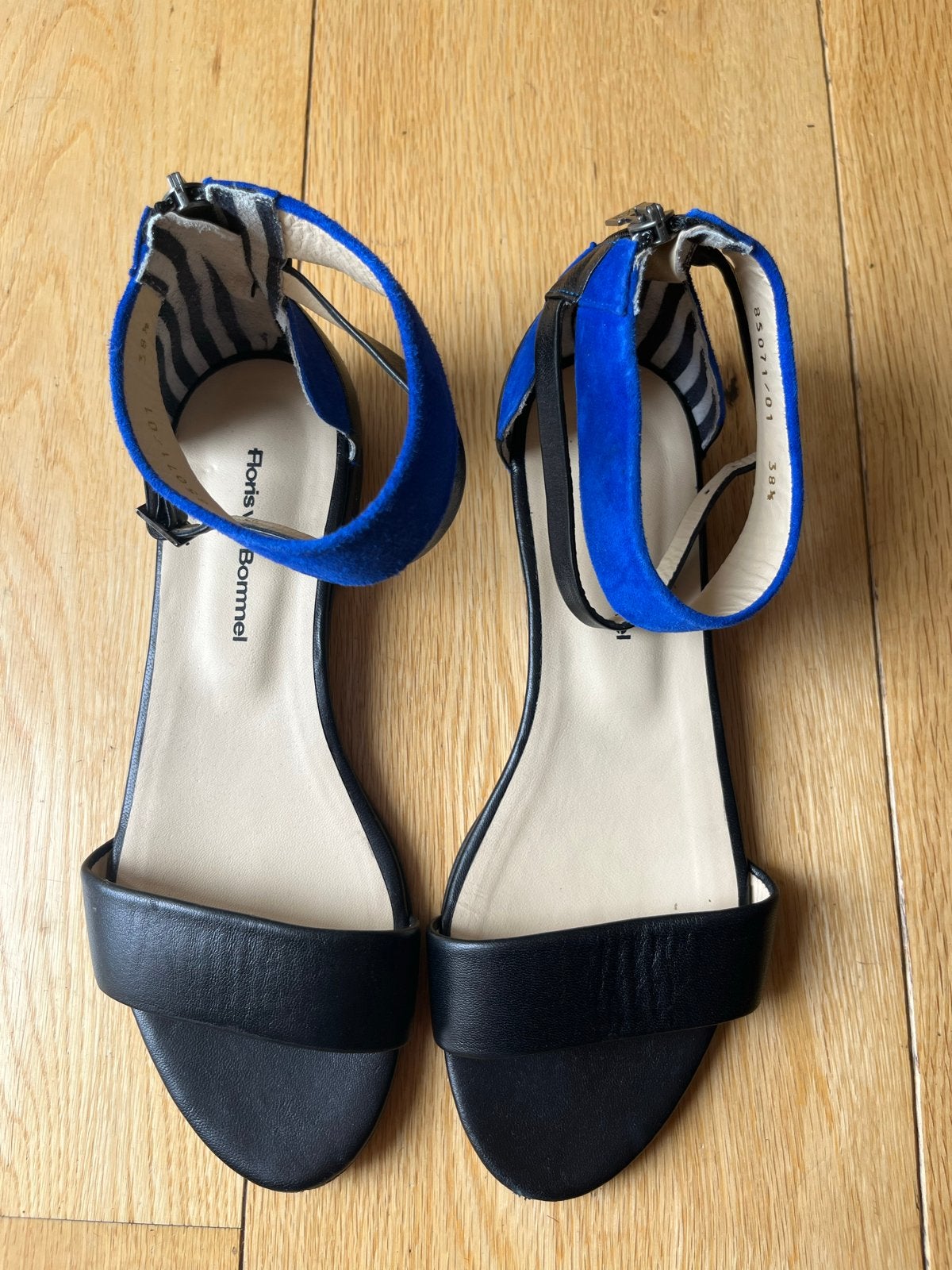 Floris van Bommel sandalen - Kobaltblauw suède, Verzenden, Zo goed als nieuw, Blauw, Sandalen of Muiltjes